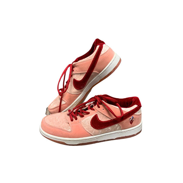 Nike Valentine's Day Sneakers(8)